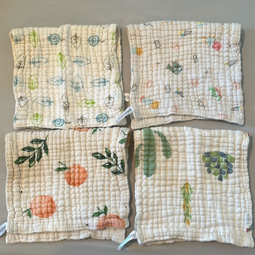 4pk muslin wash cloth or burp cloth